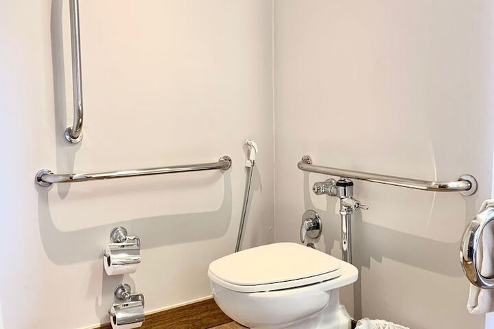 Room 33 of 56