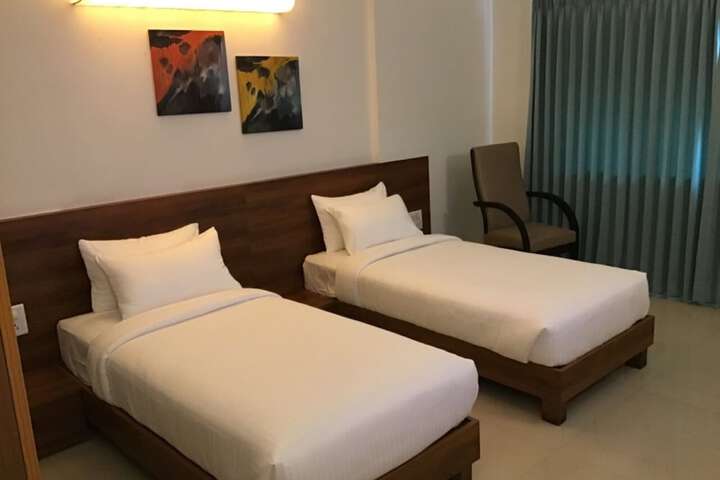 Room 2 of 6