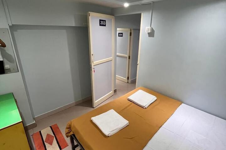Room 7 of 31