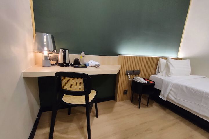 Room 14 of 35