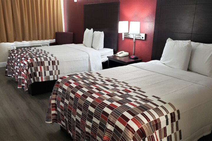Room 9 of 22