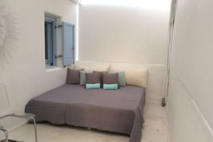 Room 10 of 22