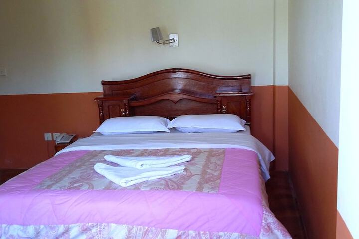 Room 35 of 161