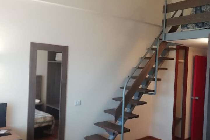 Room 13 of 35