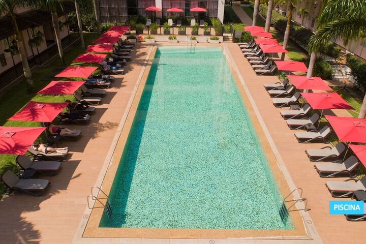 Pool 40 of 86
