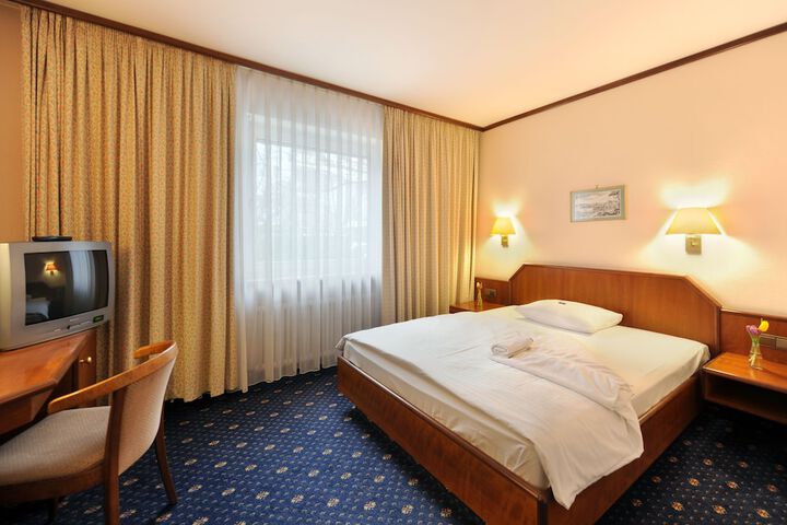 Room 20 of 60