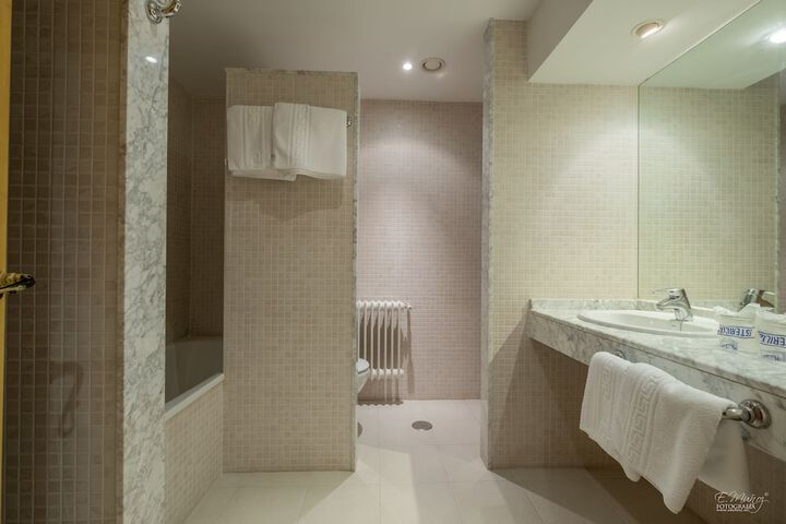 Clean Restrooms