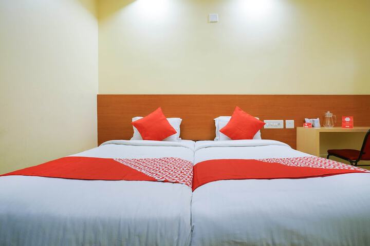 Room 15 of 25