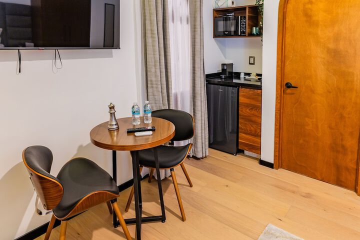 Room 48 of 329