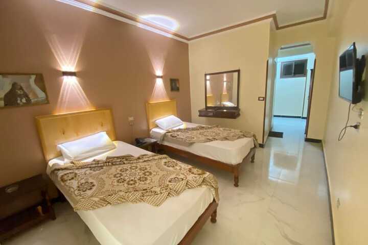Room 21 of 73