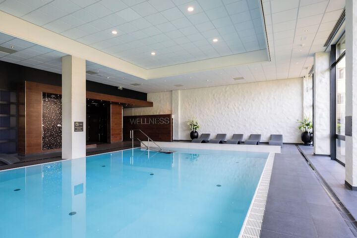 Hotel with Pool