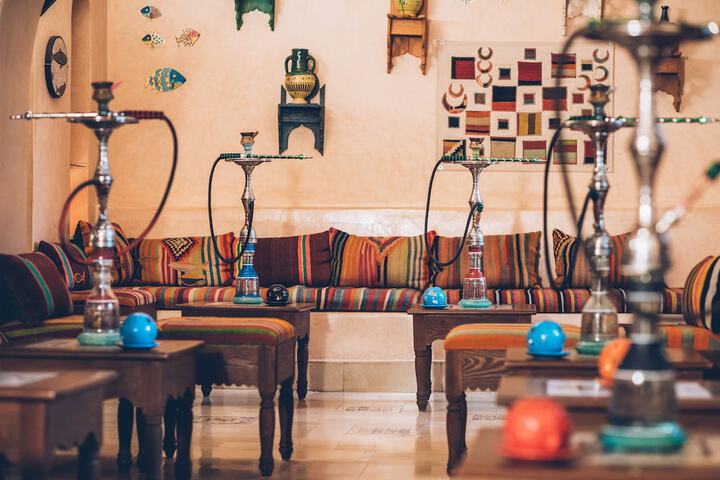 Lounge 40 of 49
