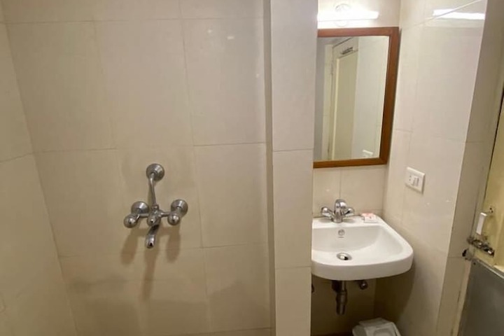 Room 30 of 47