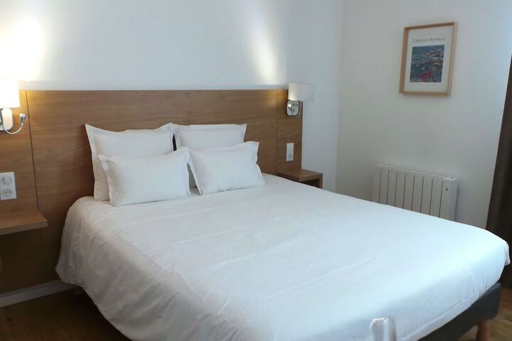 Room 21 of 127