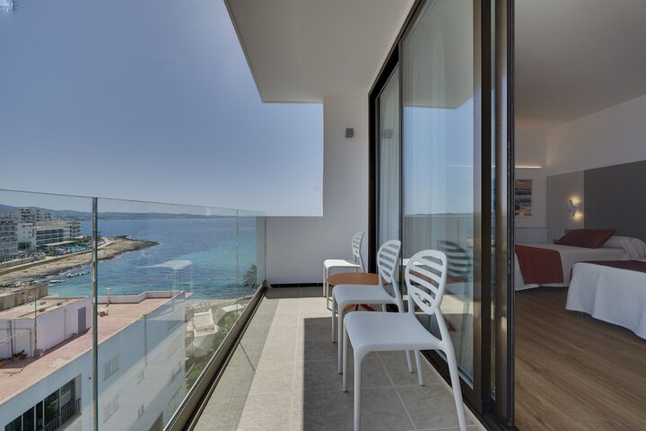 Terrace/Patio 19 of 55