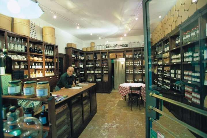 Gift Shop 8 of 14