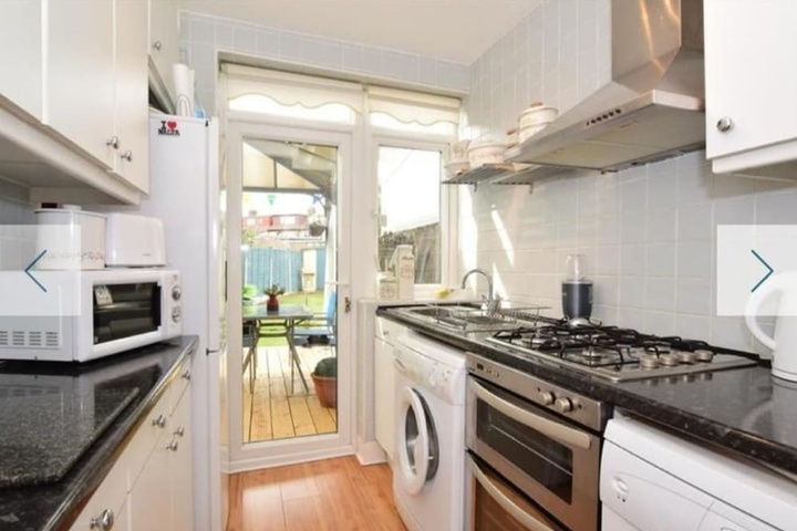 Beautiful Double Bedroom Cosy and Spacious, Feel Like Your Home