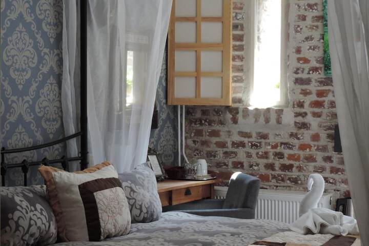 Room 30 of 57
