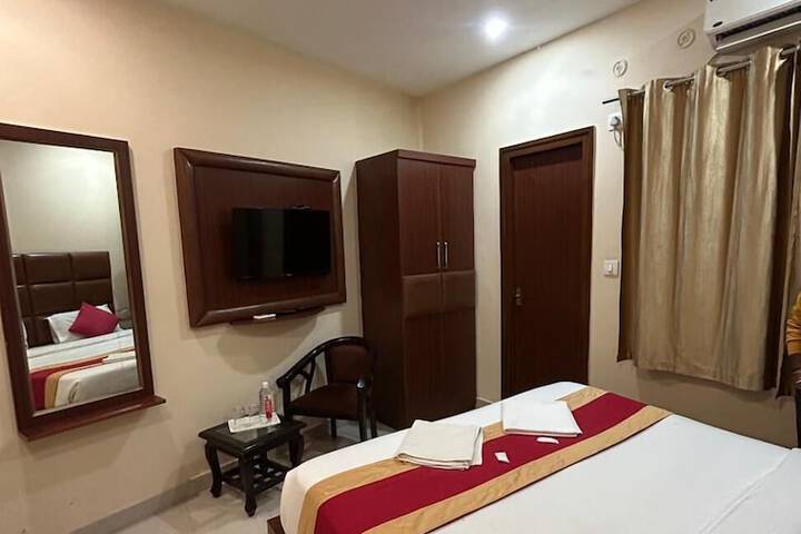 Room 19 of 35