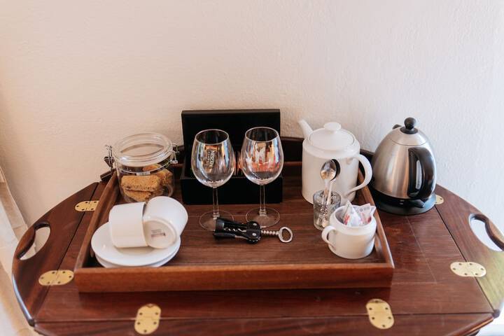 Breakfast/Coffee Service 16 of 43