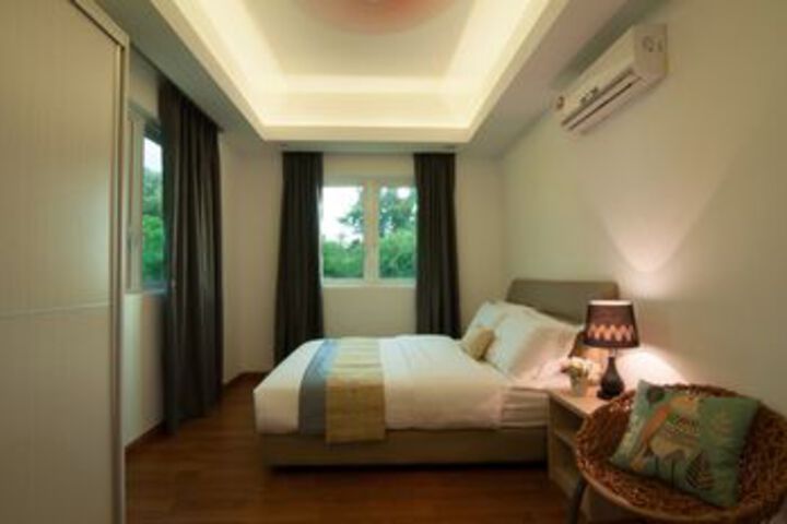 Room 9 of 25