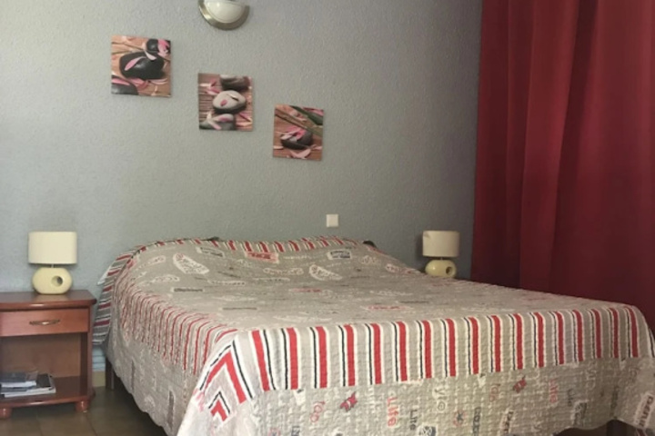 Room 4 of 11