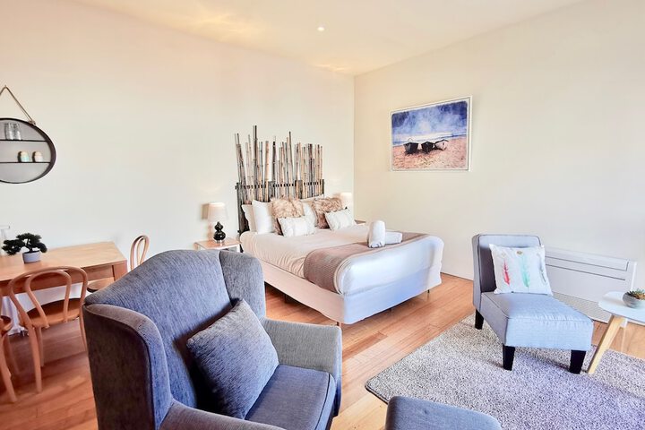 Room 4 of 19