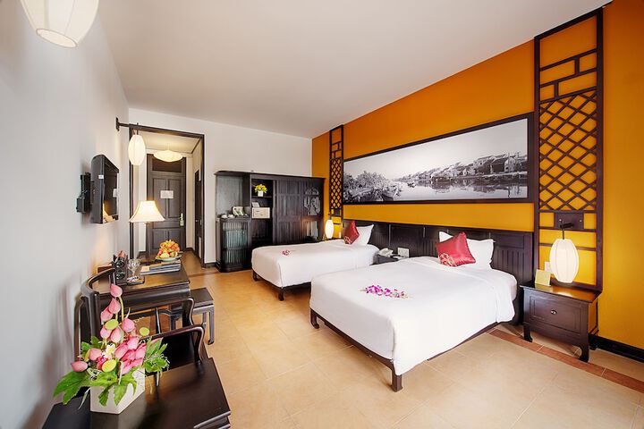 Room 10 of 125