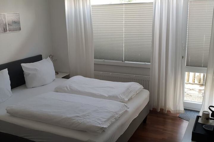 Room 2 of 49