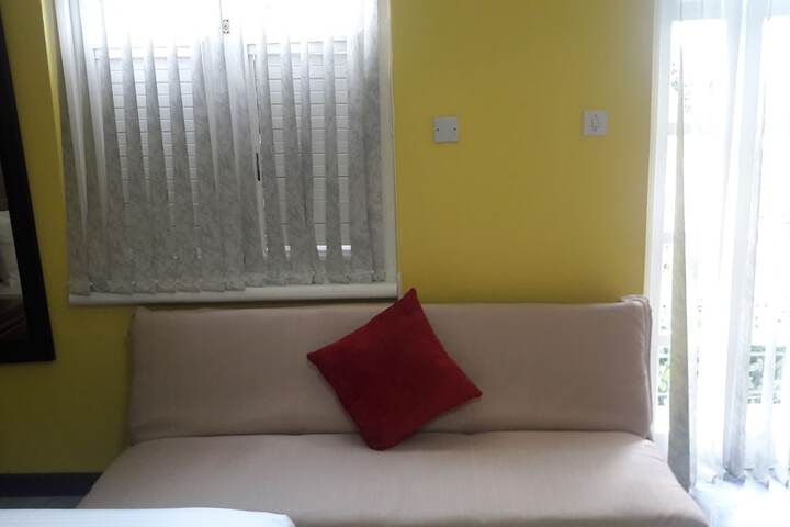 Room 16 of 37