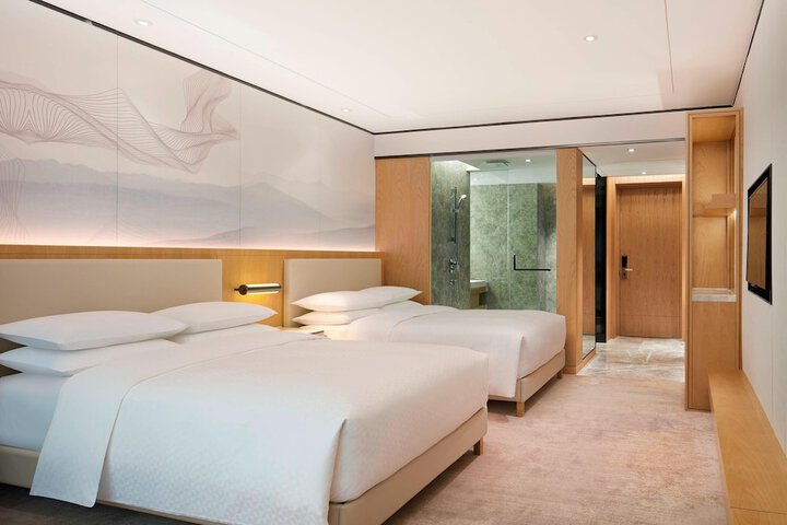Room 10 of 46