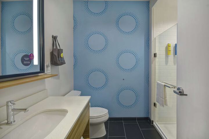 Bathroom shower