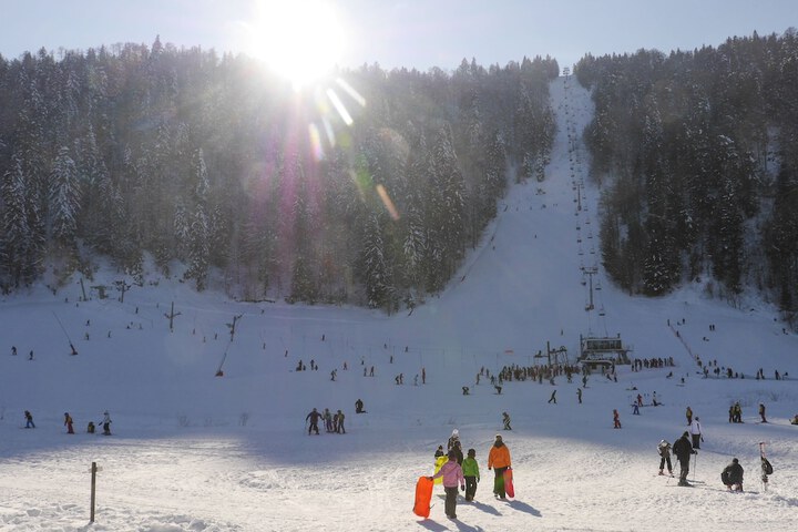 Snow and ski sports