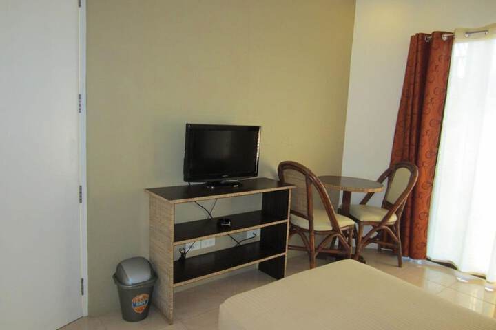 Room 28 of 39