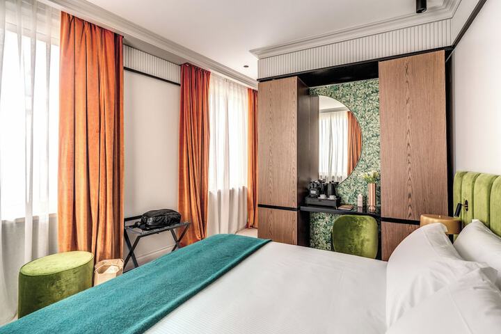 Room 18 of 47