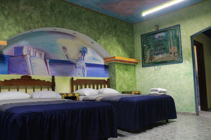 Room 6 of 11