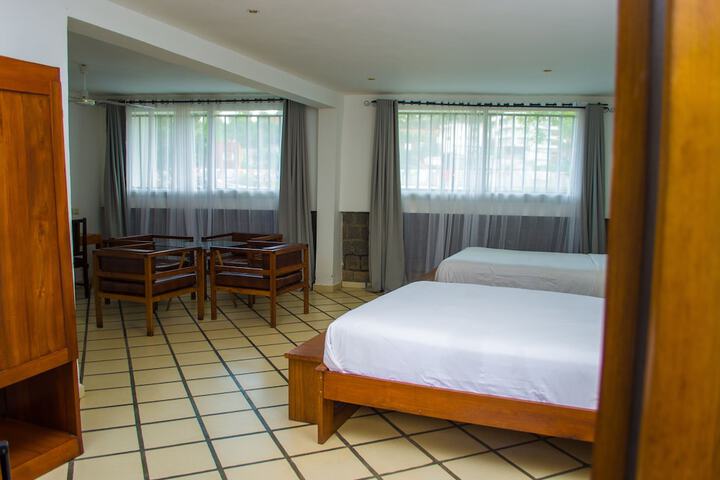 Room 10 of 44