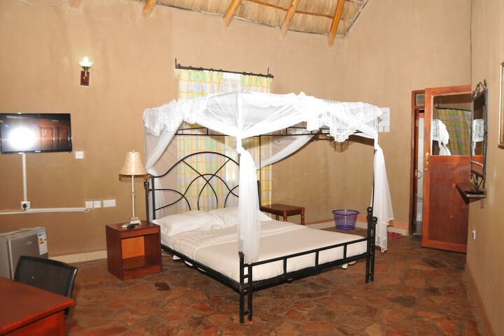 Room 20 of 38