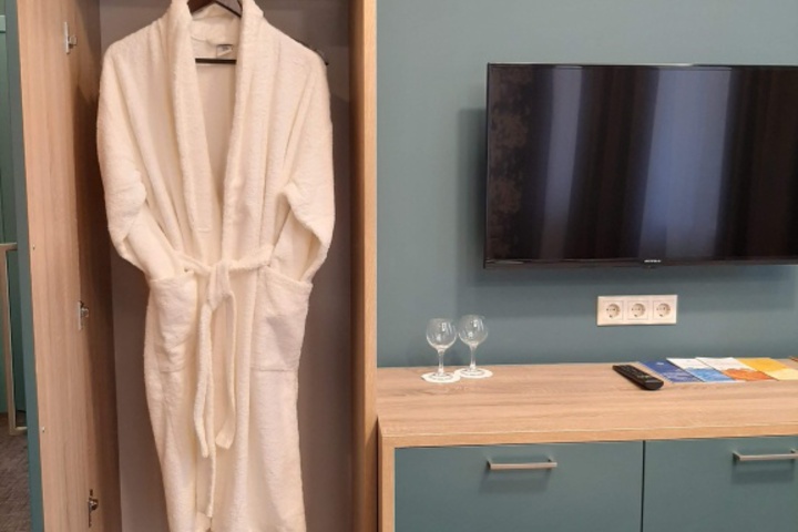 Room 17 of 26