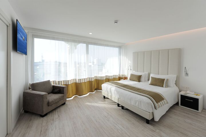 Room 22 of 71