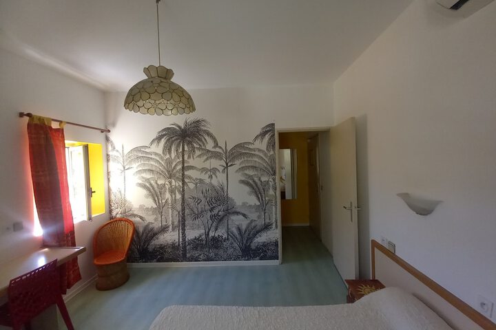 Room 21 of 43