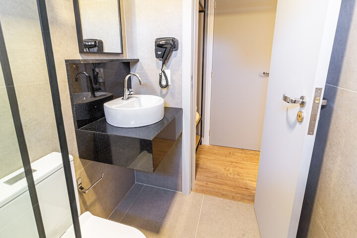 Room 20 of 40
