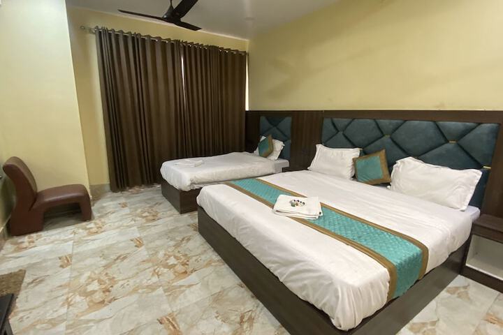 Room 10 of 21
