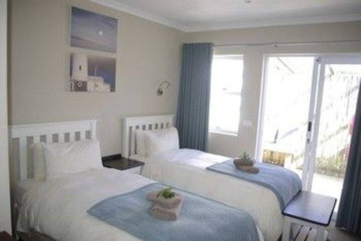 Room 14 of 36