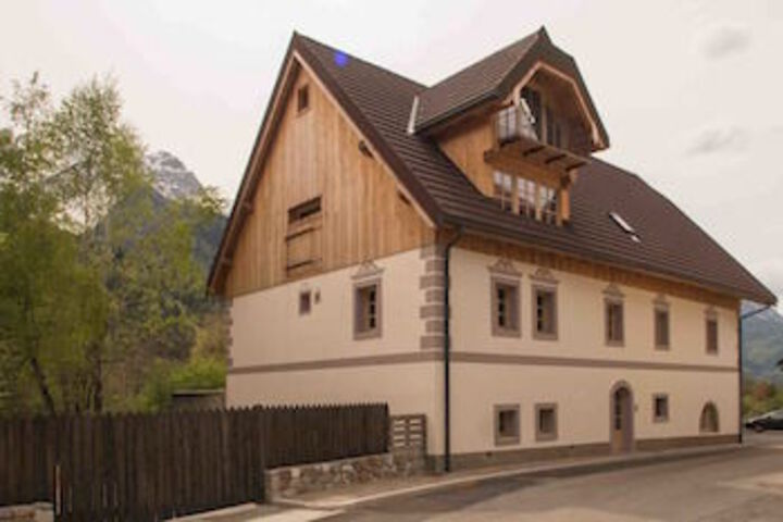 Hotel 8 of 65