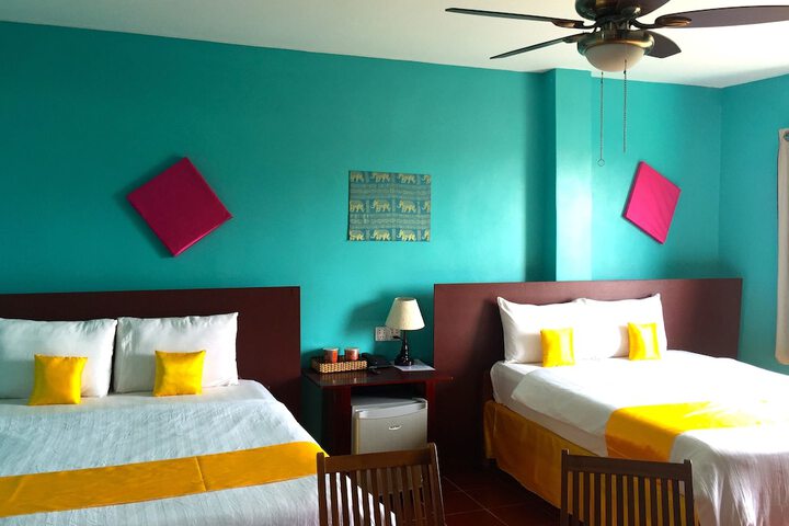 Room 11 of 37