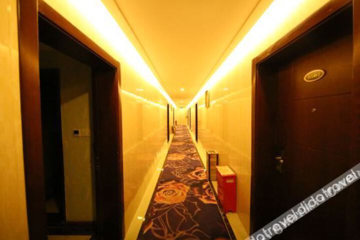 Hotel Interior 18 of 43