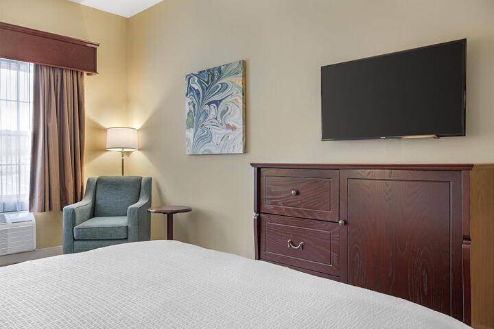 Room 15 of 83