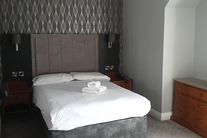 Room 16 of 75