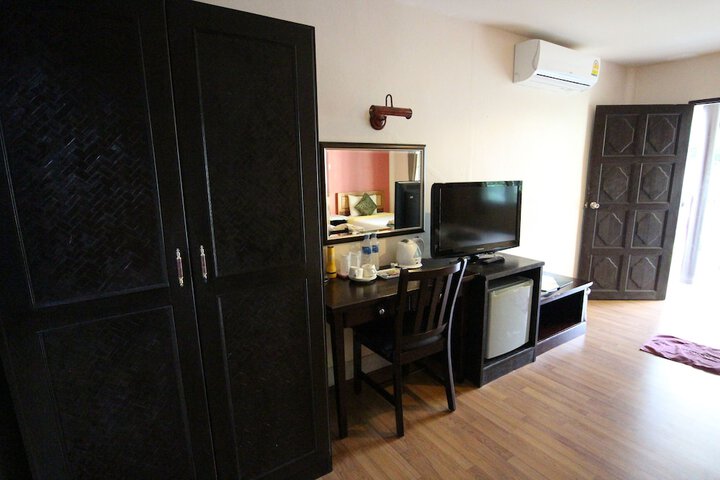 Room 65 of 149